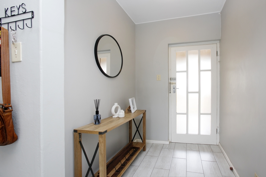 2 Bedroom Property for Sale in Fish Hoek Western Cape